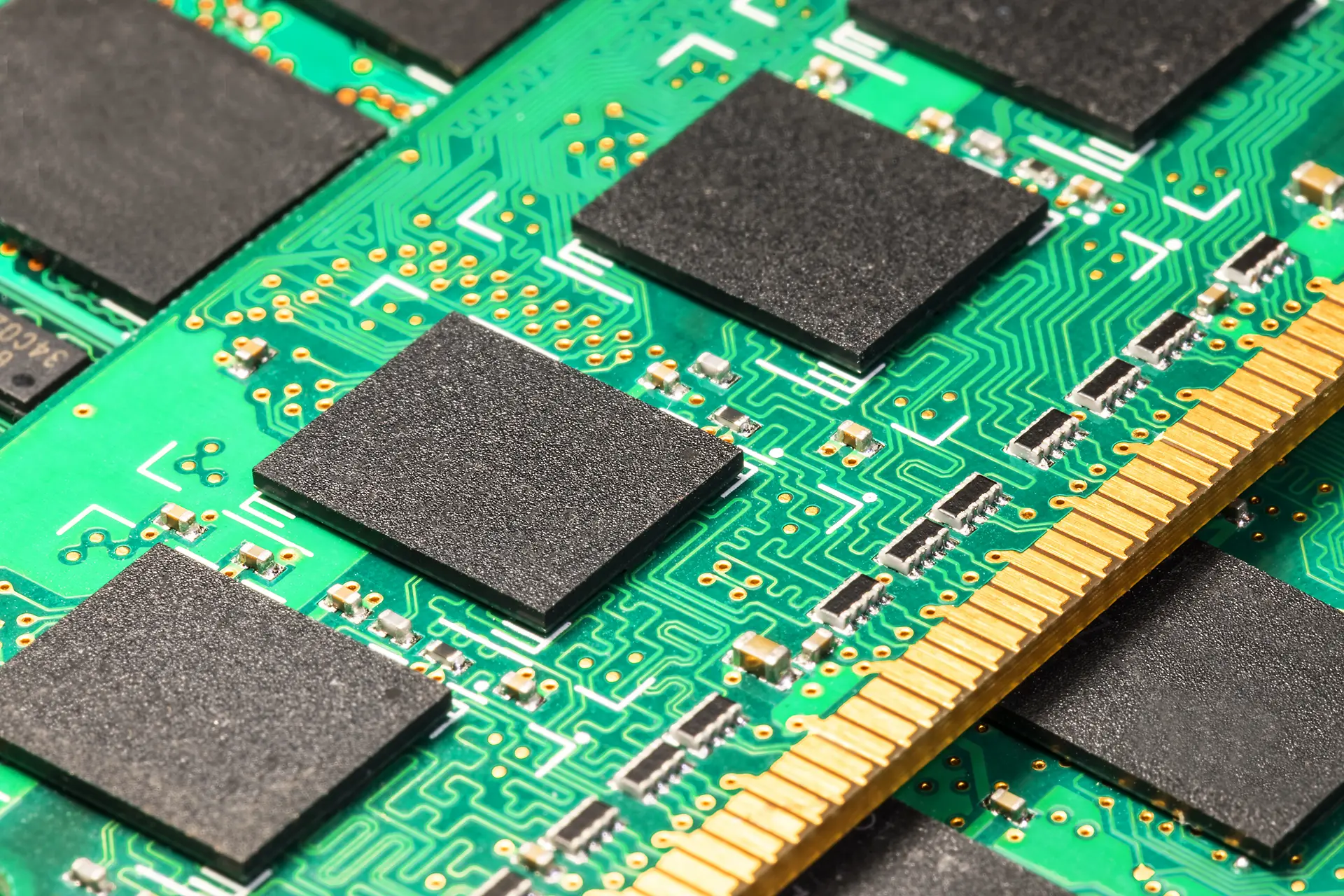 Celle di memoria di chip DRAM