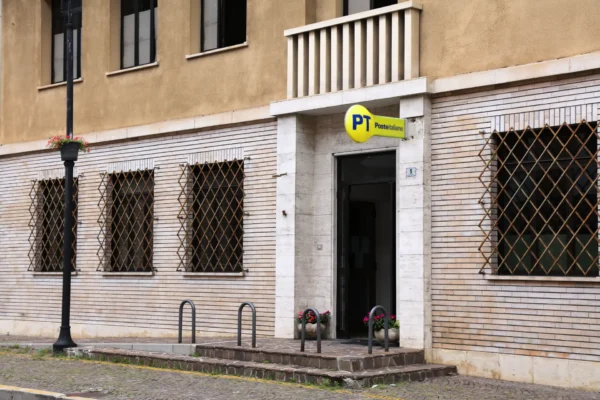 Poste Italiane blocked